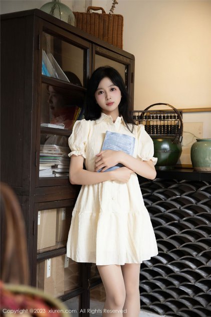 二区亚洲欧美中文日韩海报