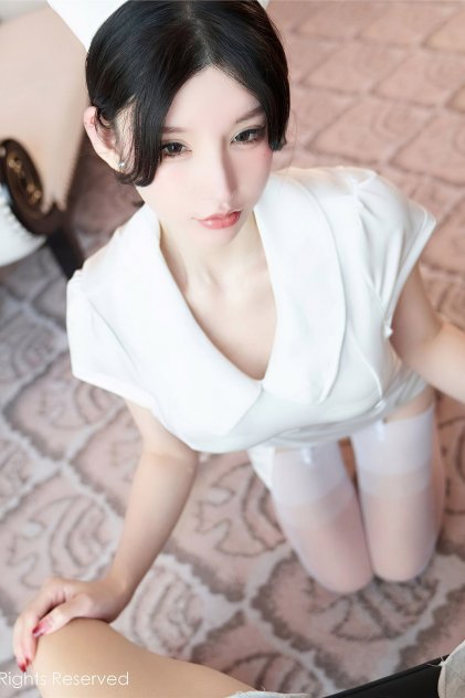 动漫美女被❌❌爆乳无尽视频海报