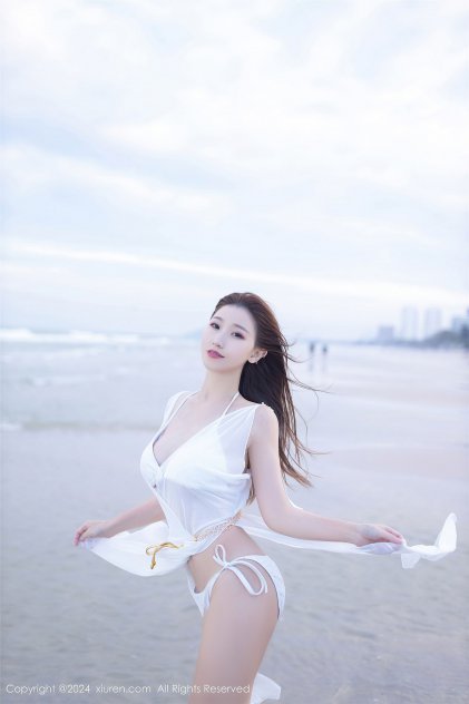 男人一边摸下面一边吃奶视频海报