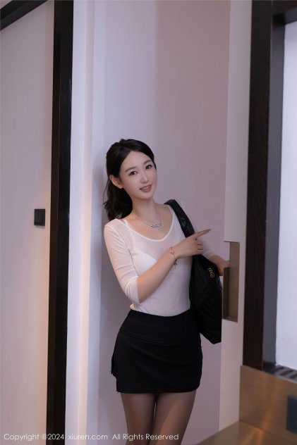 AV可以在线看的网站海报